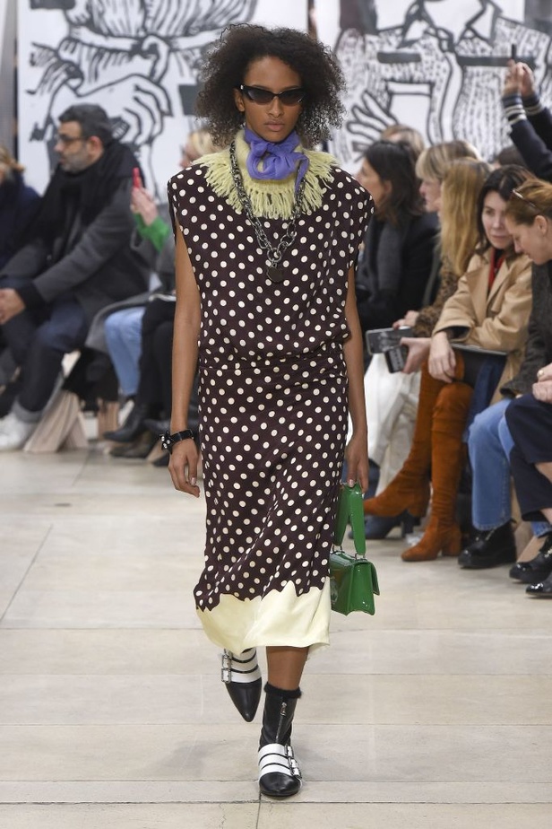 عرض أزياء Miu Miu لخريف وشتاء ٢٠١٨ !