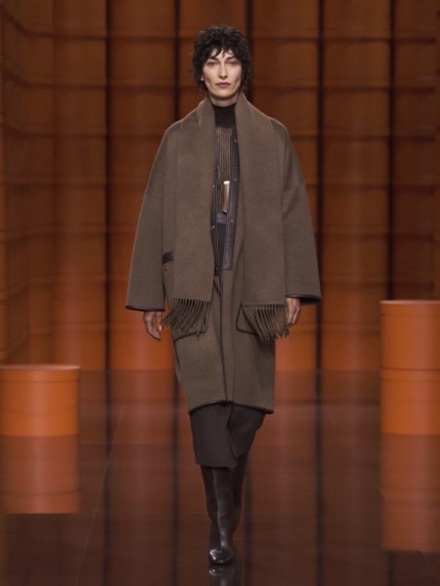 عرض أزياء Hermès لخريف وشتاء 2021-2022