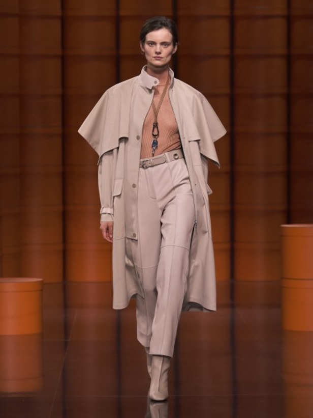 عرض أزياء Hermès لخريف وشتاء 2021-2022