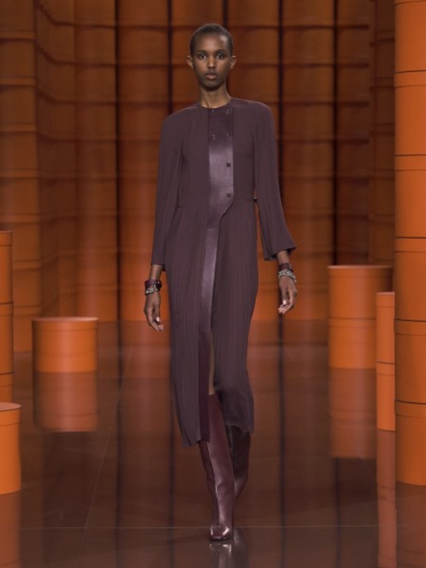 عرض أزياء Hermès لخريف وشتاء 2021-2022