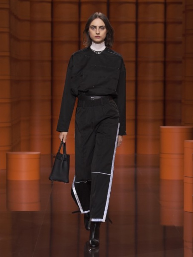 عرض أزياء Hermès لخريف وشتاء 2021-2022