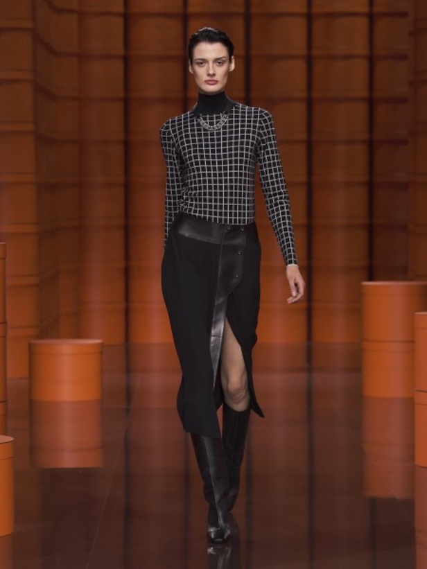 عرض أزياء Hermès لخريف وشتاء 2021-2022