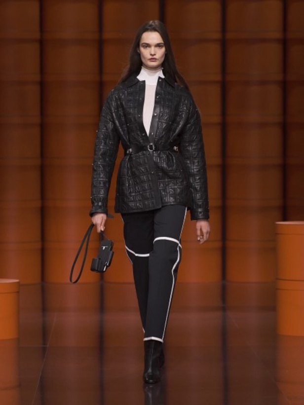 عرض أزياء Hermès لخريف وشتاء 2021-2022