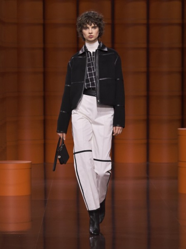 عرض أزياء Hermès لخريف وشتاء 2021-2022