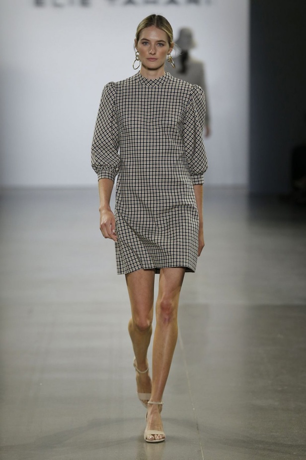  اسبوع الموضة في نيويورك 2019 ابرز صيحات أزياء و اكسسوارات ELIE TAHARI لربيع وصيف 2020 