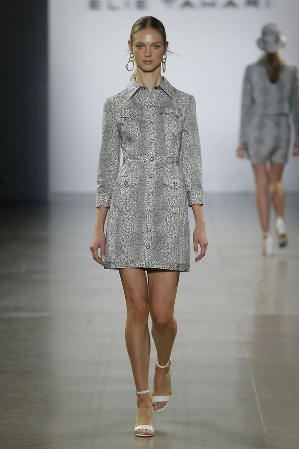  اسبوع الموضة في نيويورك 2019 ابرز صيحات أزياء و اكسسوارات ELIE TAHARI لربيع وصيف 2020 