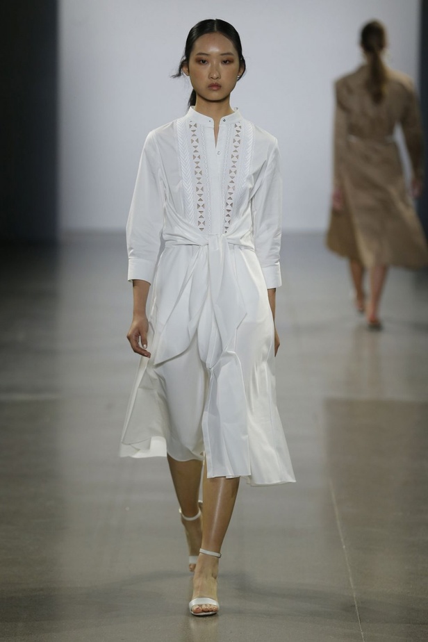  اسبوع الموضة في نيويورك 2019 ابرز صيحات أزياء و اكسسوارات ELIE TAHARI لربيع وصيف 2020 