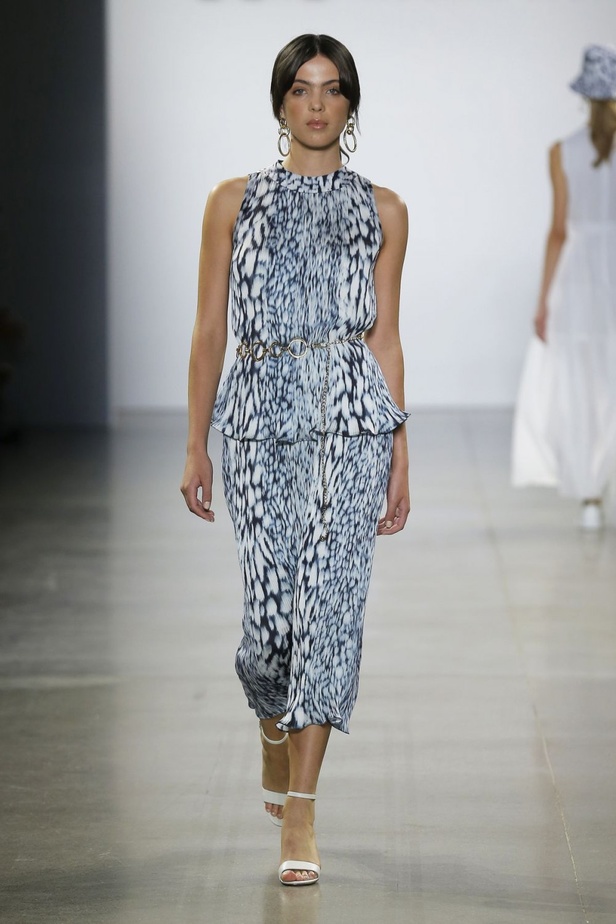  اسبوع الموضة في نيويورك 2019 ابرز صيحات أزياء و اكسسوارات ELIE TAHARI لربيع وصيف 2020 