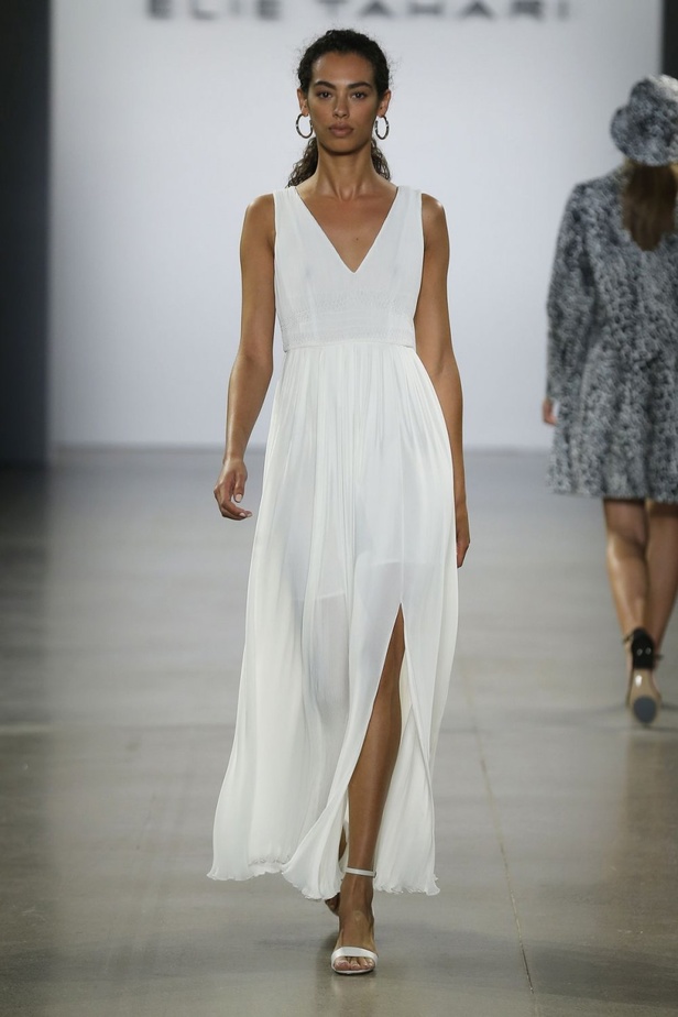  اسبوع الموضة في نيويورك 2019 ابرز صيحات أزياء و اكسسوارات ELIE TAHARI لربيع وصيف 2020 