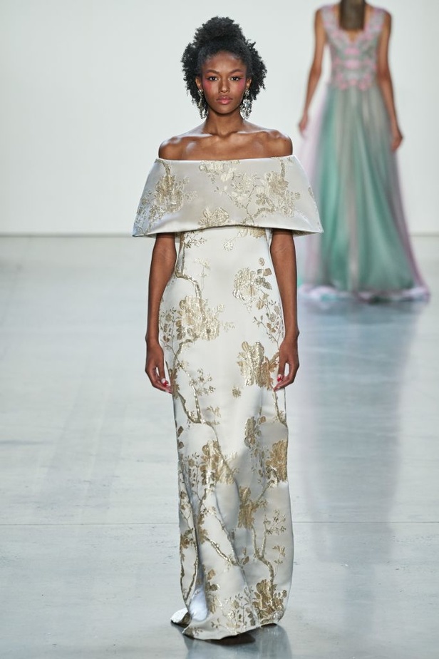  اسبوع الموضة في نيويورك 2019  موديلات فساتين TADASHI SHOJI لربيع وصيف 2020 