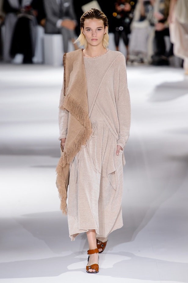 مجموعة “ستيلا ماكارتني” لموسم ربيع وصيف 2017