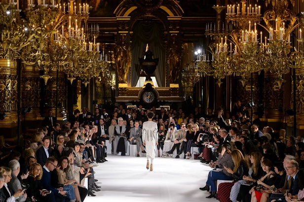 مجموعة “ستيلا ماكارتني” لموسم ربيع وصيف 2017