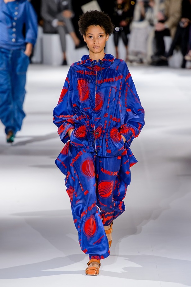 مجموعة “ستيلا ماكارتني” لموسم ربيع وصيف 2017