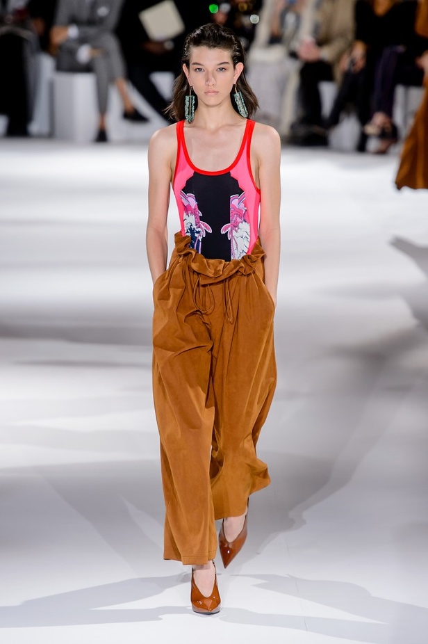 مجموعة “ستيلا ماكارتني” لموسم ربيع وصيف 2017