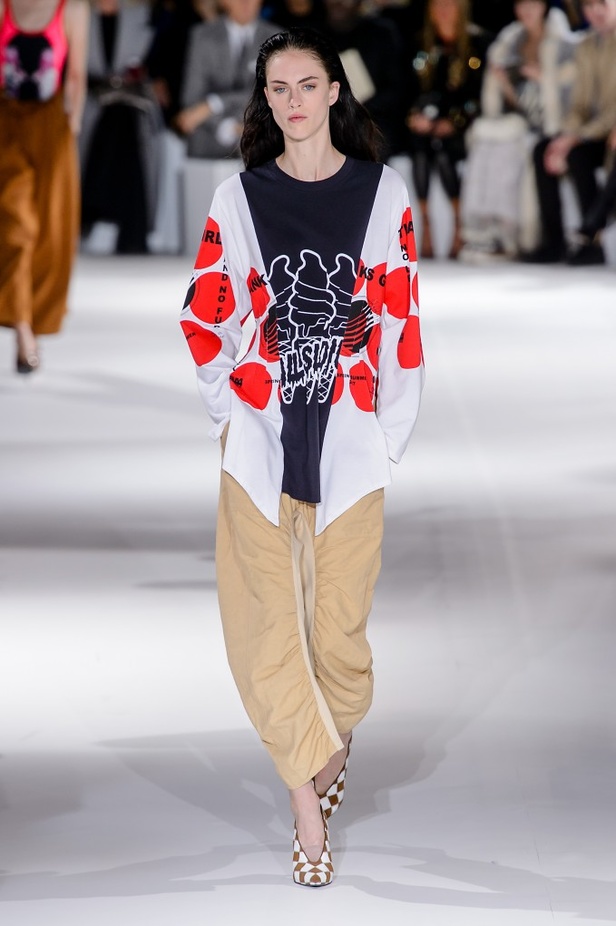 مجموعة “ستيلا ماكارتني” لموسم ربيع وصيف 2017