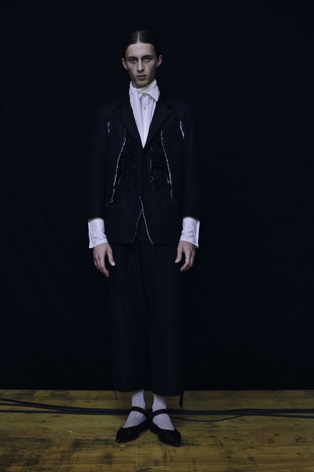 عرض ازياء مجموعة maison margiela لربيع وصيف 2021