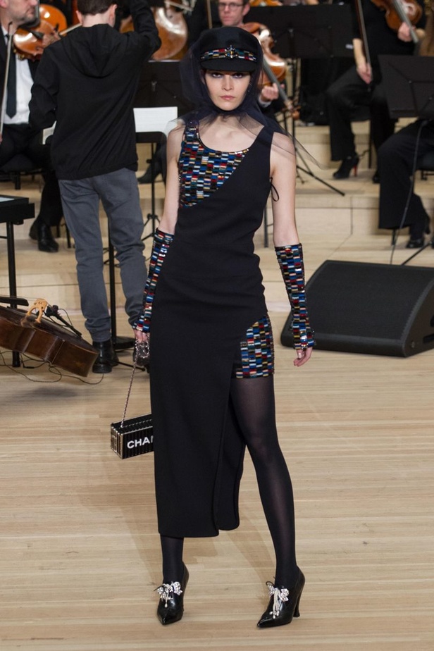 مجموعة Métiers d’art من شانيل لموسم 2017- 2018