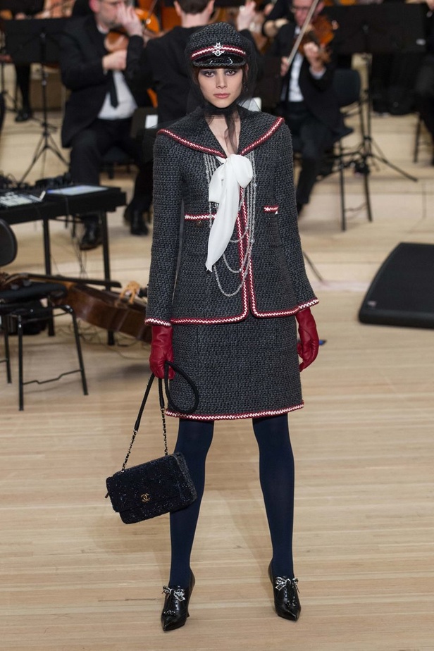 مجموعة Métiers d’art من شانيل لموسم 2017- 2018