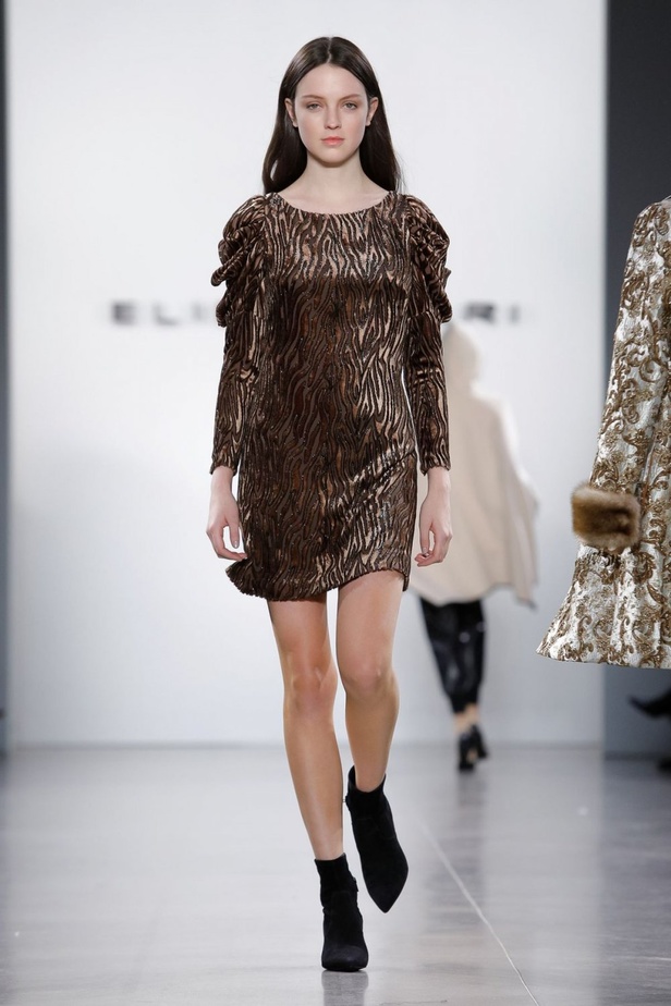 عرض أزياء إيلي تاهاري لخريف وشتاء 2019