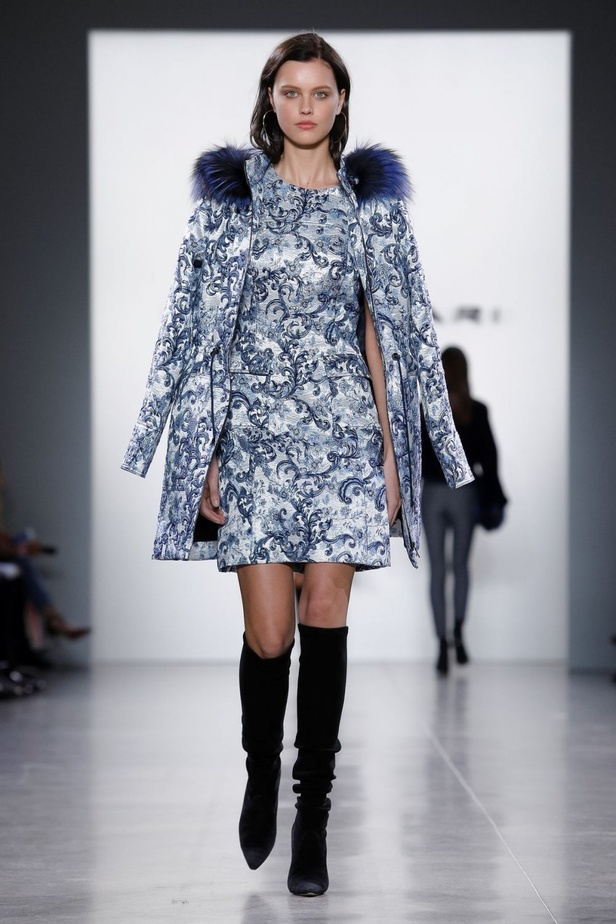 عرض أزياء إيلي تاهاري لخريف وشتاء 2019