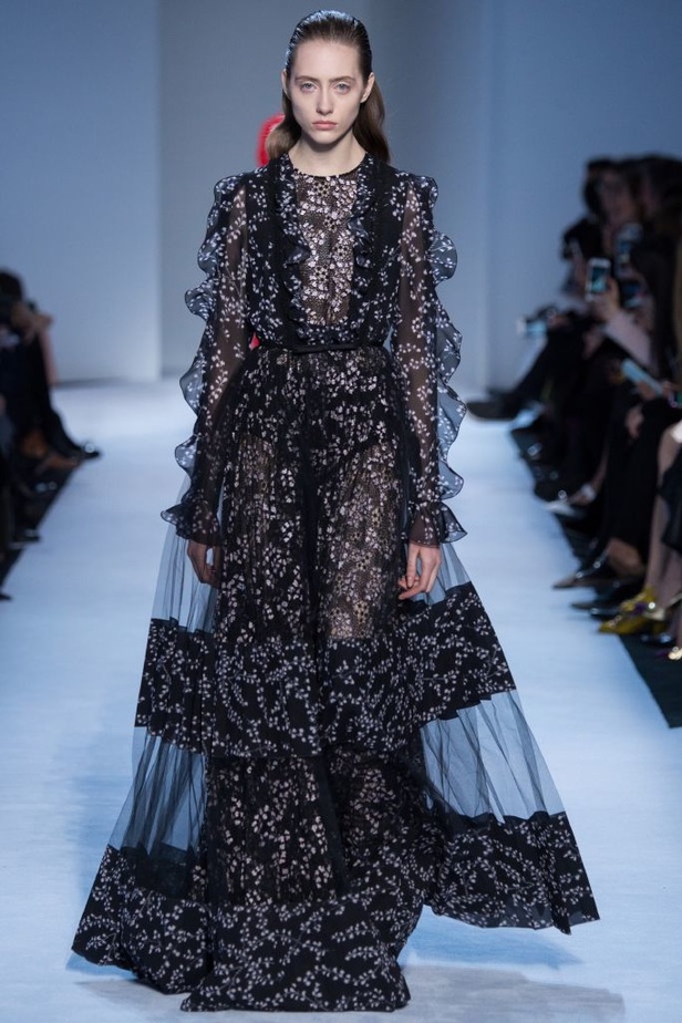 مجموعة جيامباتيستا فالي لخريف وشتاء 2016-2017