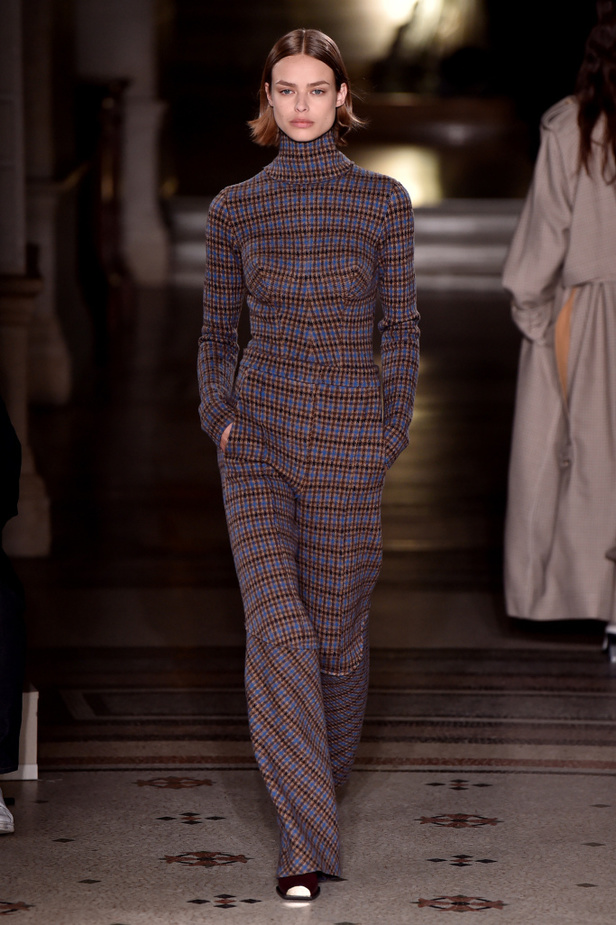 عرض أزياء ستيلا مكارتني لموسم خريف وشتاء 2017