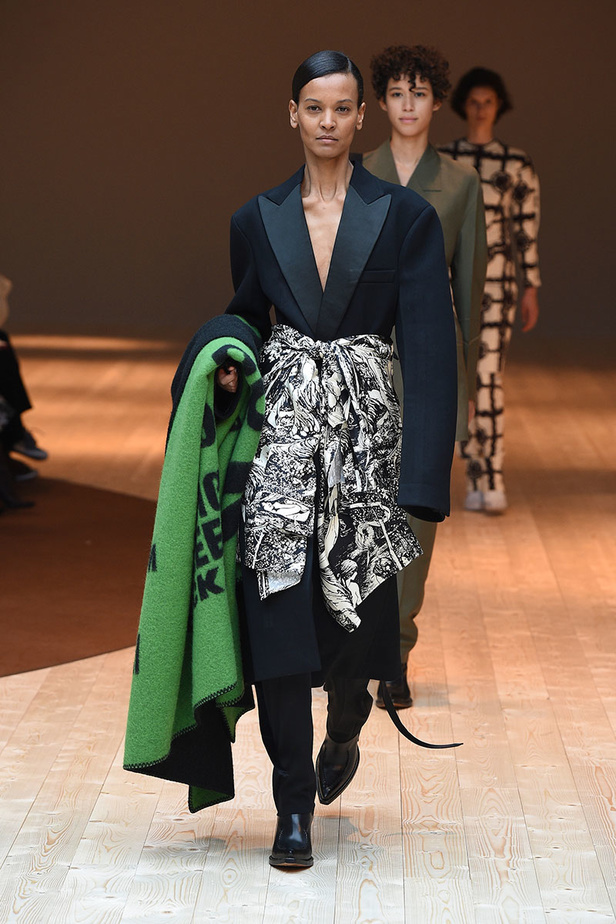 Céline  تطلق مجموعة خريف وشتاء 2017