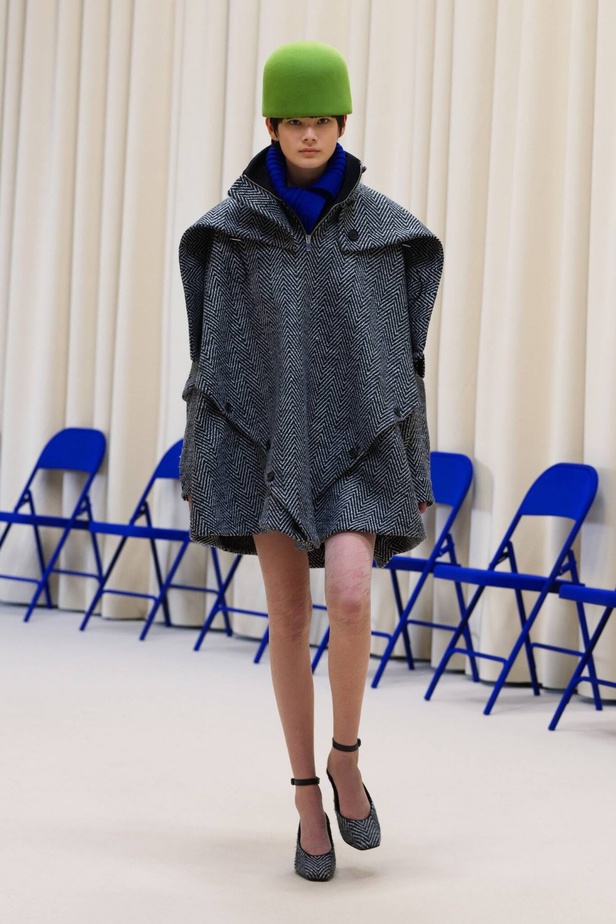 عرض ازياء مجموعة Nina Ricci لخريف وشتاء 2021 من اسبوع الموضة في باريس