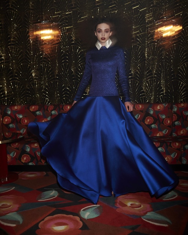 عرض أزياء مجموعة Alexis Mabille لخريف وشتاء 2021-2022