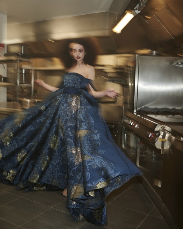 عرض أزياء مجموعة Alexis Mabille لخريف وشتاء 2021-2022