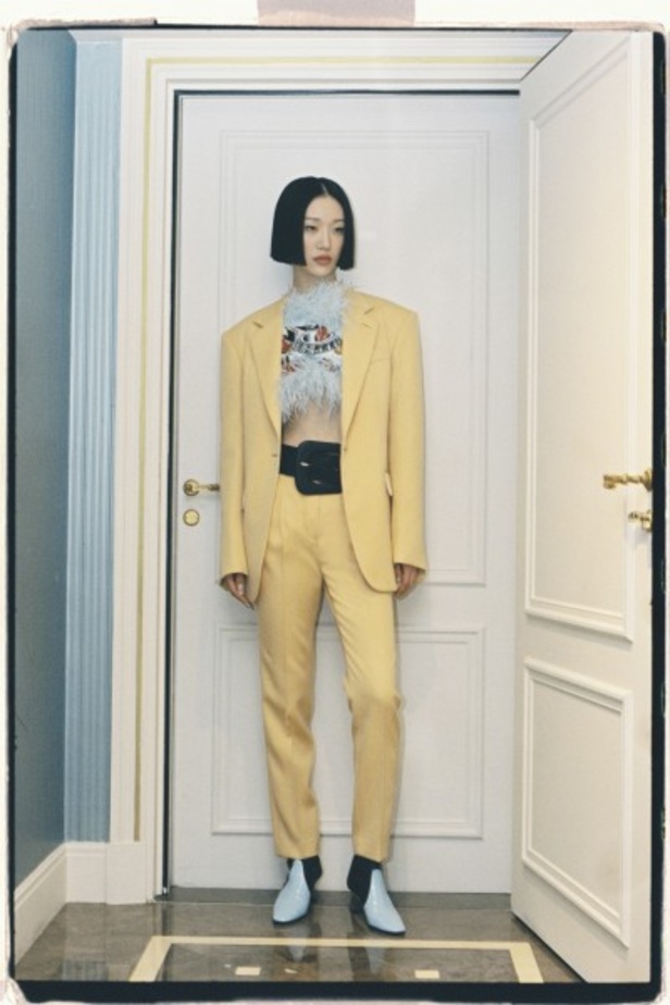 عرض مجموعة Lanvin لخريف وشتاء 2021-2022 ضمن أسبوع الموضة في باريس