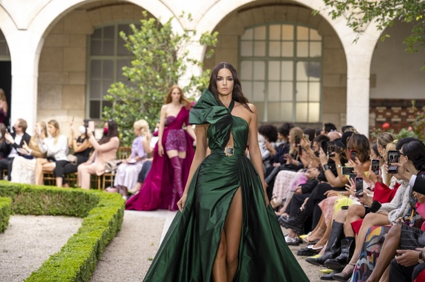 صور مجموعة زهير مراد للأزياء الراقية لخريف وشتاء 2021_2022