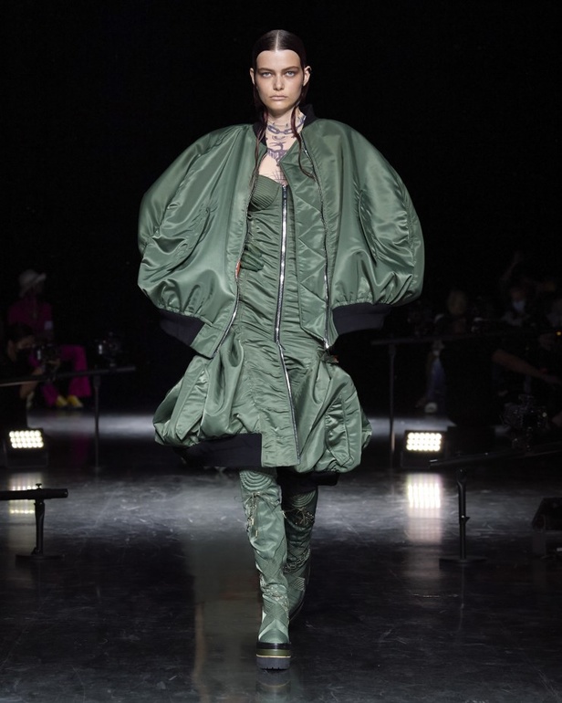 من مجموعة Jean Paul Gaultier للهوت كوتور لموسم خريف وشتاء 2021-2022