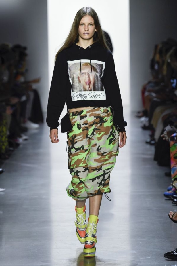 مجموعة Jeremy Scott لربيع وصيف ٢٠١٩ !