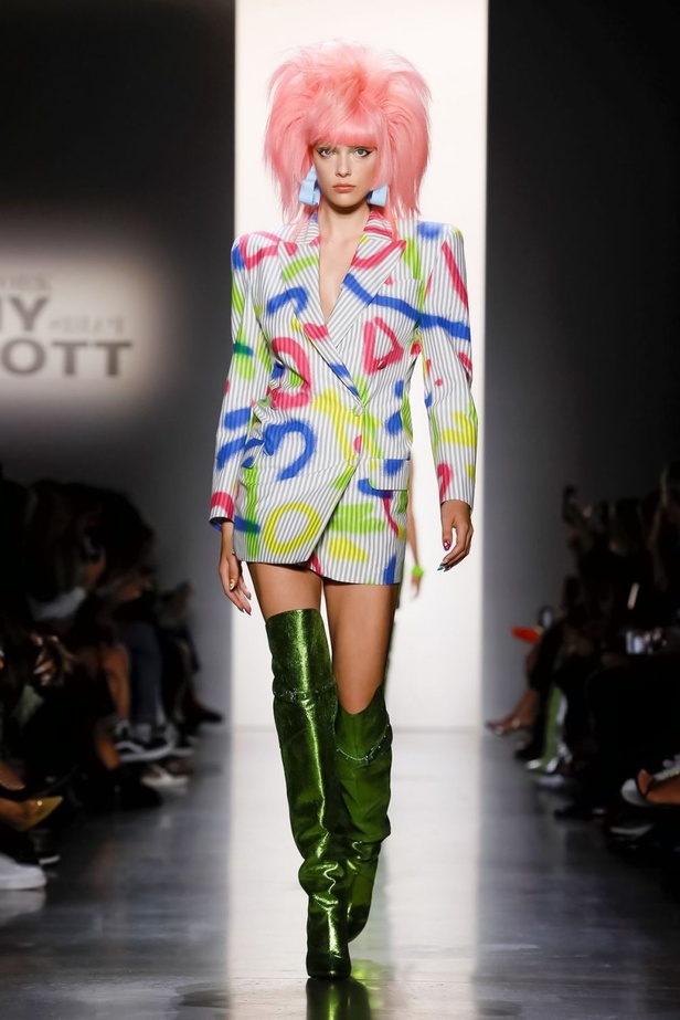 اسبوع الموضة في نيويورك 2019 ازياء JEREMY SCOTT الفاخرة لربيع و صيف 2020  