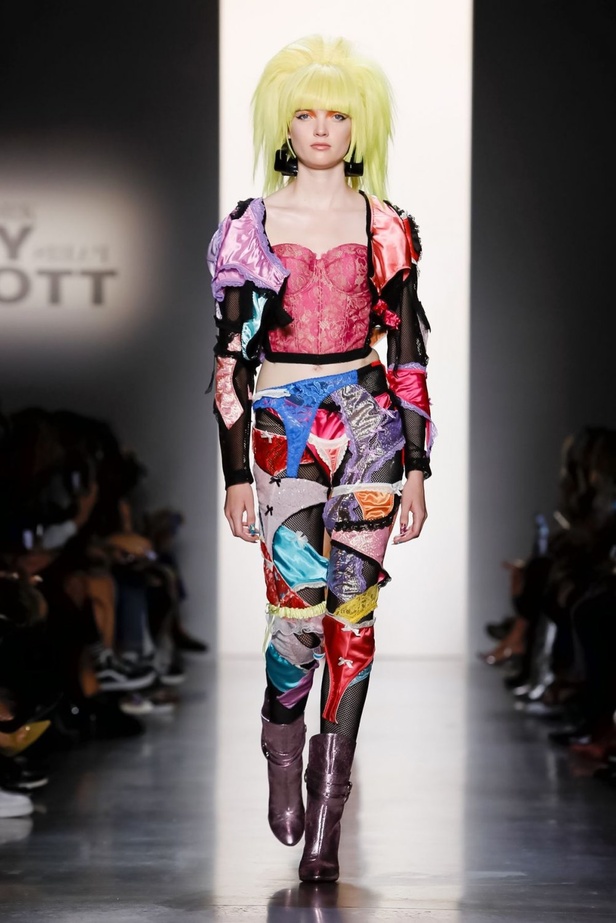 اسبوع الموضة في نيويورك 2019 ازياء JEREMY SCOTT الفاخرة لربيع و صيف 2020  