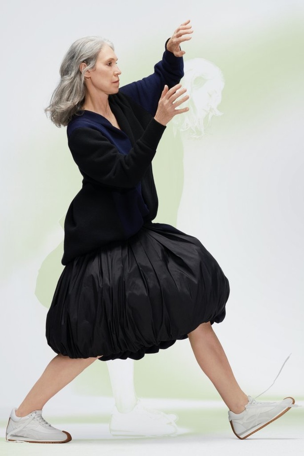 عرض ازياء LOEWE مجموعة ربيع وصيف 2021 من اسبوع الموضة في باريس