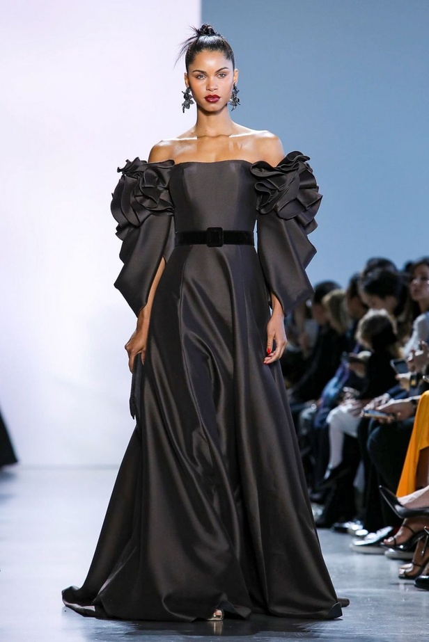 عرض ازياء BADGLEY MISCHKA في اسبوع الموضة في نيويورك 2020 لموسم الخريف والشتاء