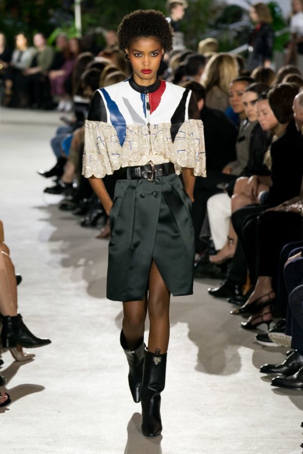 لويس فيتون تحوّل مطار نيويورك إلى منصة لعرض مجموعة 2020 Cruise Collection