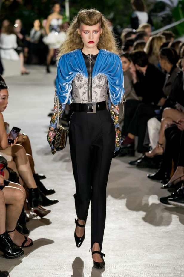 لويس فيتون تحوّل مطار نيويورك إلى منصة لعرض مجموعة 2020 Cruise Collection