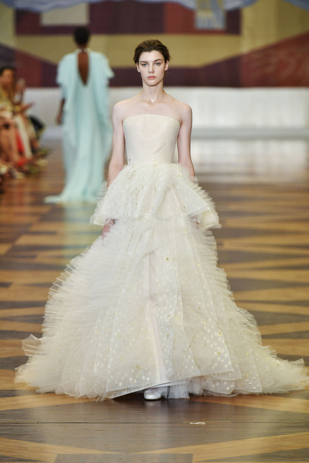 عرض Ulyana Sergeenko لخريف 2018