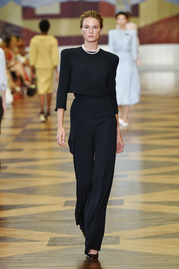 عرض Ulyana Sergeenko لخريف 2018