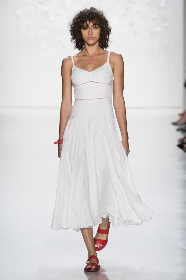 مجموعة نون باي نور لموسم ربيع وصيف 2018