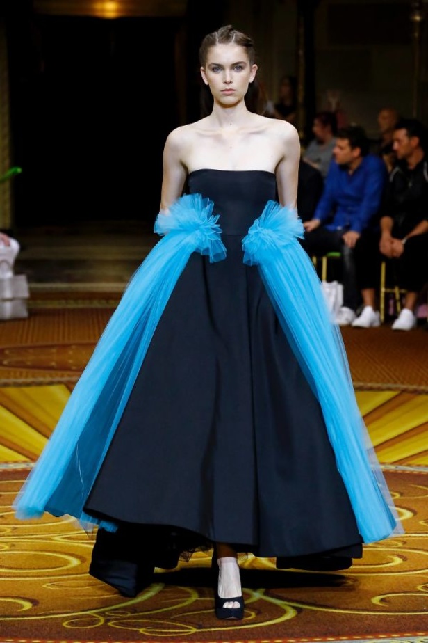 مجموعة Christian Siriano للألبسة الجاهزة لربيع 2019