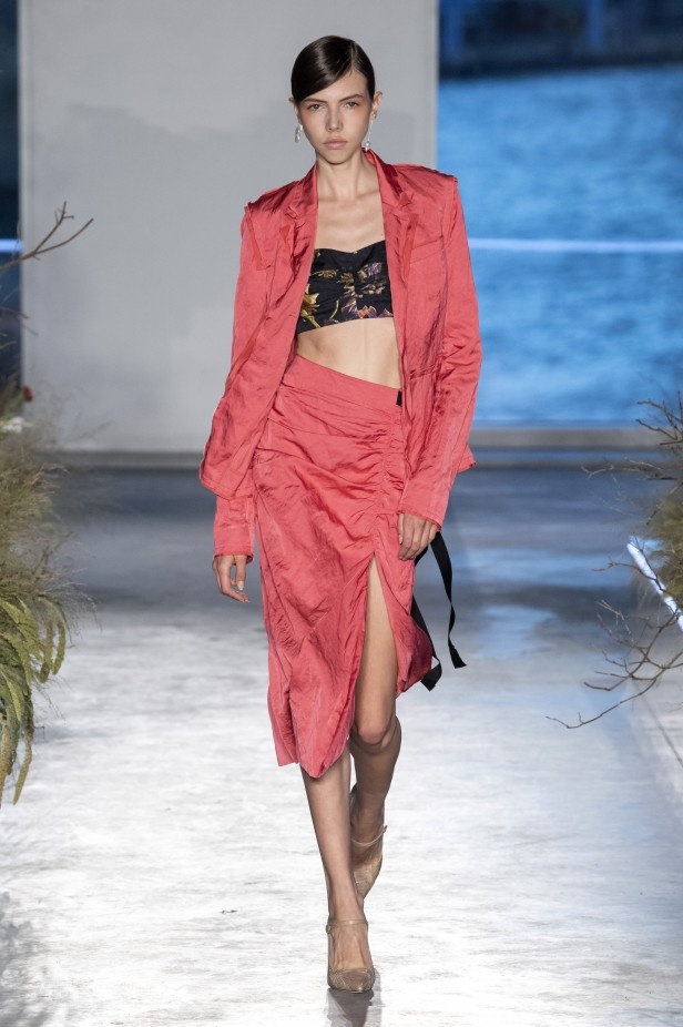 مجموعة Jason Wu للملابس الجاهزة لربيع 2020