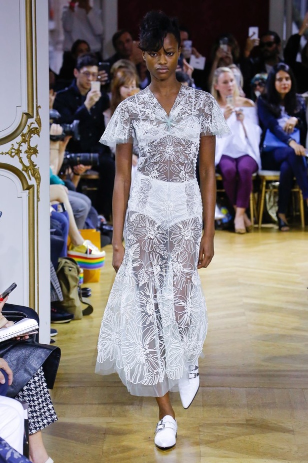 مجموعة "جون غاليانو" John Galliano لموسم ربيع وصيف 2018