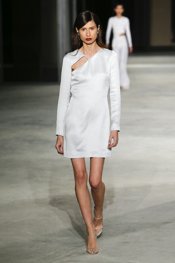 عرض أزياء Cushnie et Ochs لخريف وشتاء 2018 !