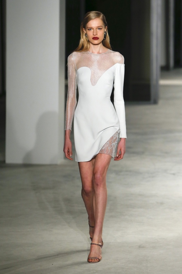 عرض أزياء Cushnie et Ochs لخريف وشتاء 2018 !