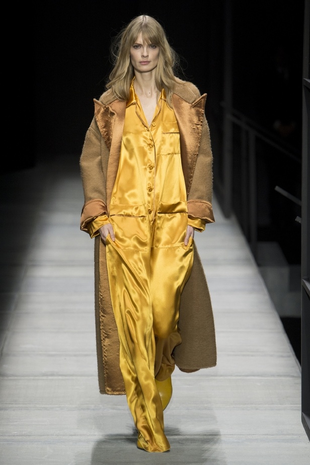 عرض ازياء مجموعة بوتيغا فينيتا لخريف وشتاء 2018