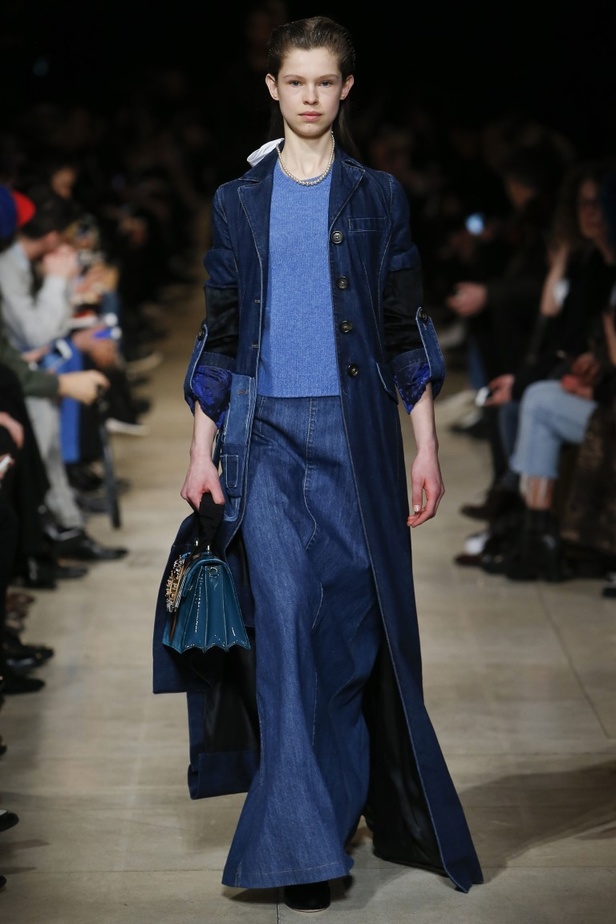 مجموعة ميو ميو لخريف وشتاء 2016-2017